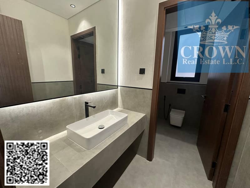 8 c6f41db8-d208-4fe7-abaa-0c599ce4621e. jpg