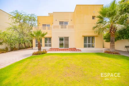 5 Bedroom Villa for Rent in The Meadows, Dubai - Meadows 2 | 5 Bedrooms | Upgraded