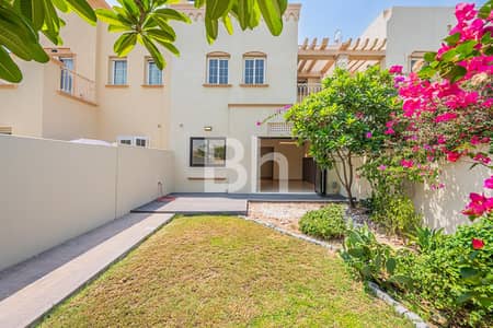 2 Bedroom Villa for Sale in The Springs, Dubai - Full Upgrade | Excellent Finishing | B2B partial Lake View