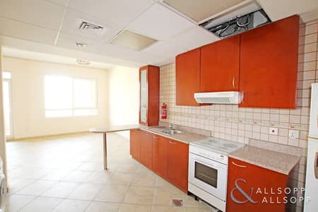 Studio | 668SqFt | Balcony | Vacant | Pool Studio | 668SqFt | Balcony | Vacant | Pool