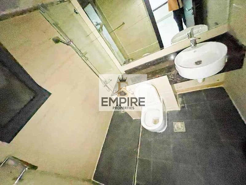 9 88cd300c-25fa-4f4a-ba27-8ba9a467cc2f. jpg