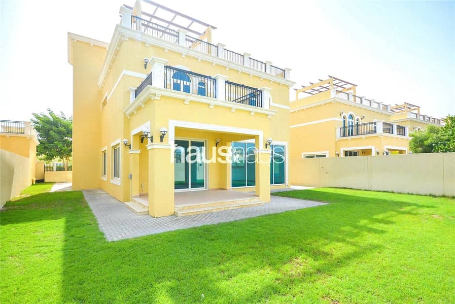 位于朱美拉公园社区,第9区 4 卧室的别墅 7650000 AED - 12409545 位于朱美拉公园社区,第9区 4 卧室的别墅 7650000 AED - 12409545