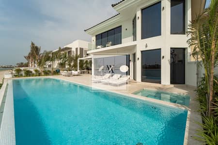 5 Bedroom Villa for Sale in Palm Jumeirah, Dubai - Atlantis View I High Number Villa I 5BR I Upgraded