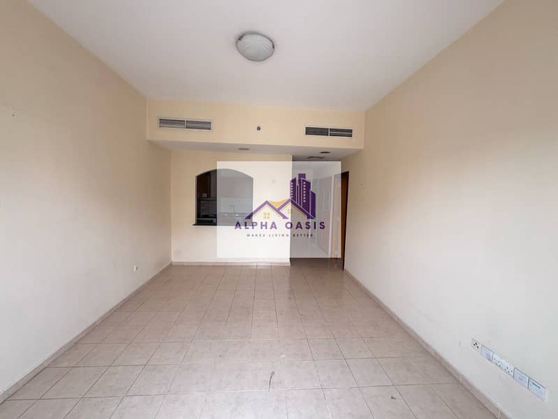 2 53303fc5-4f3a-498d-ac0e-03781502824b. jpg