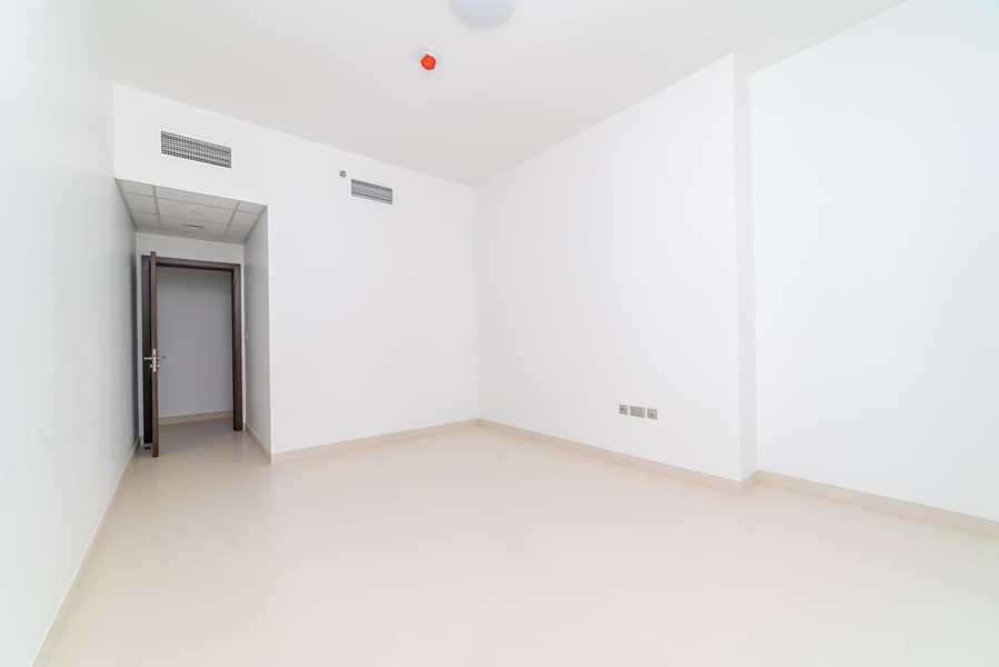 7 2 Bedroom - 303-17. jpg