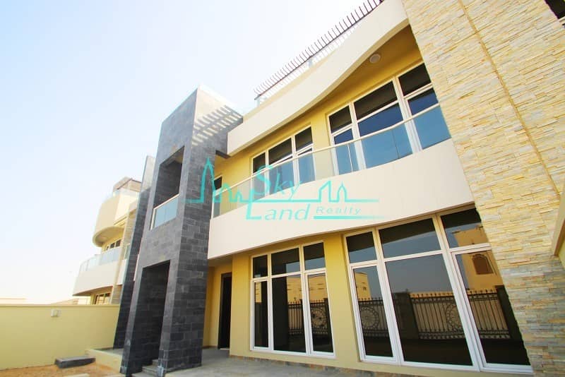 SEA VIEW CONTEMPORARY  4BED+MAID'S IN UMM SUQEIM 1