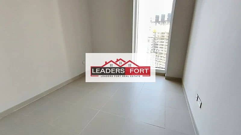 Huge Layout l Bright Apartment l Chiller Free l Water and Creek View