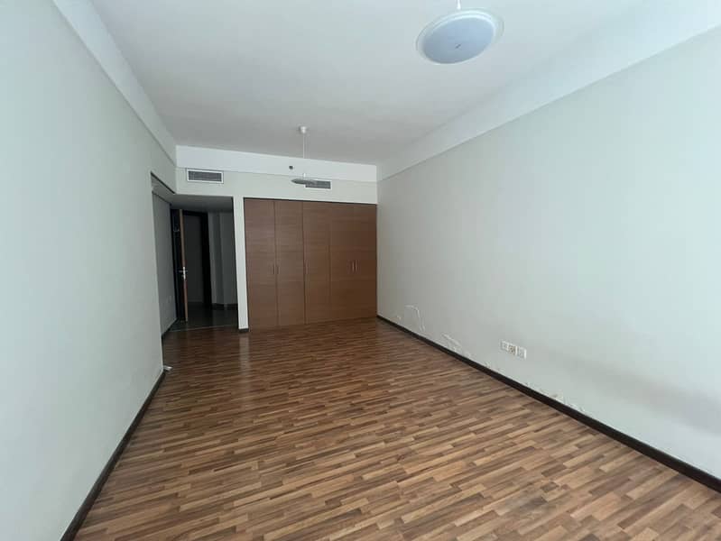 7 a2154db9-9dcf-4704-8eba-b9ebbaf3bec7. jpg