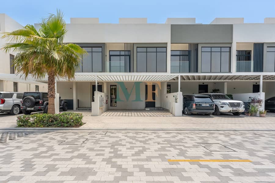 位于朱美拉高尔夫庄园,朱美拉豪华酒店 4 卧室的联排别墅 9000000 AED - 12347024 位于朱美拉高尔夫庄园,朱美拉豪华酒店 4 卧室的联排别墅 9000000 AED - 12347024
