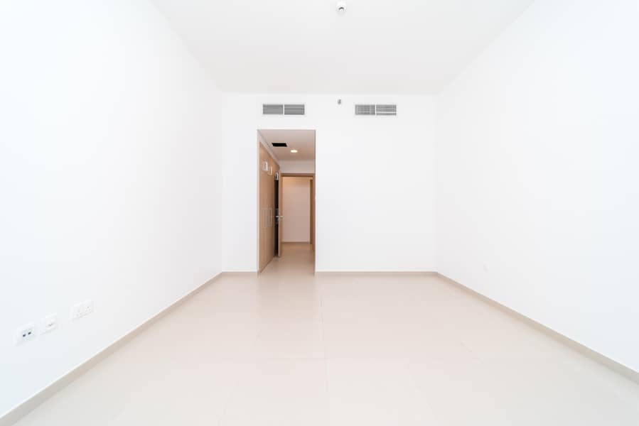 4 MRQ 953 _ 208 _ 2 BR-15. jpg