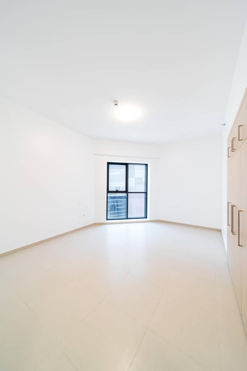 5 MRQ 953 _ 208 _ 2 BR-32. jpg
