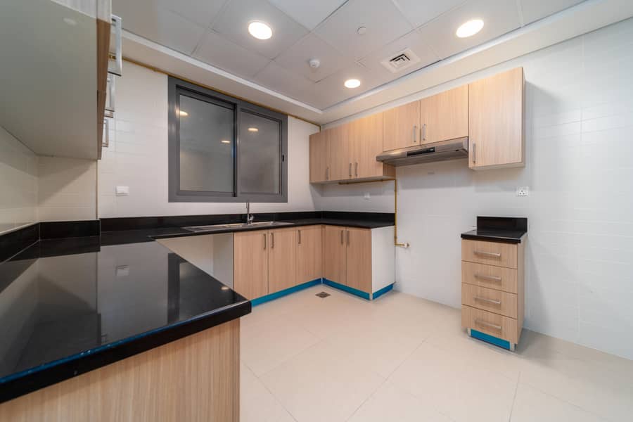 8 MRQ 953 _ 208 _ 2 BR-11. jpg