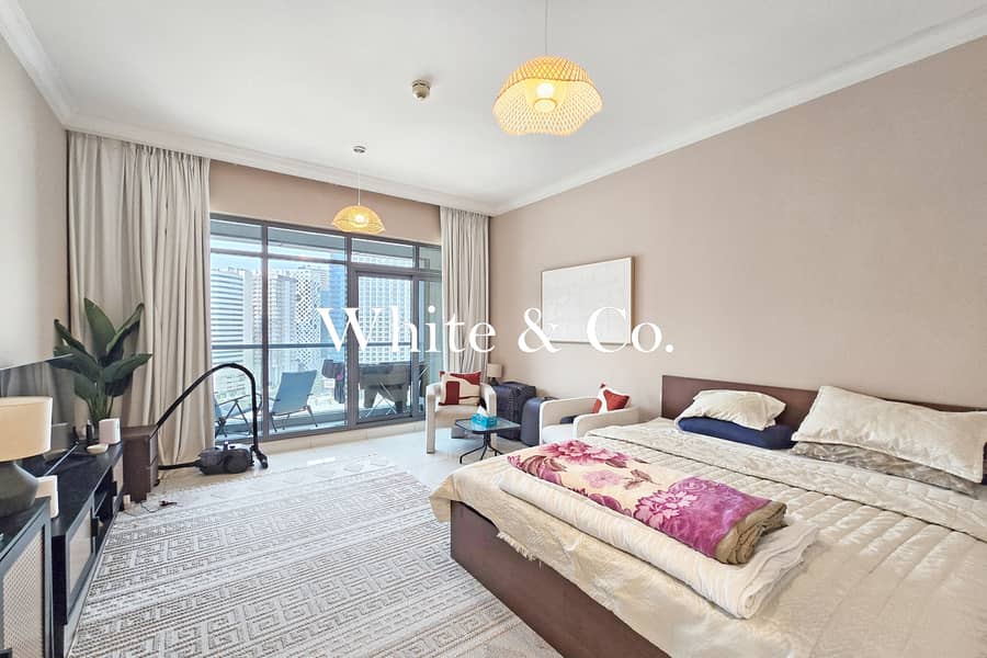 位于商业湾，行政海湾综合大楼，行政湾大厦A座 的公寓 900000 AED - 12357833