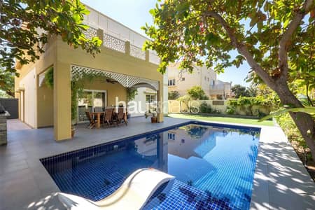 4 Bedroom Villa for Rent in The Meadows, Dubai - Renovated | Private Pool | Exclusive 4 Bedroom Villa for Rent in The Meadows, Dubai - Renovated | Private Pool | Exclusive