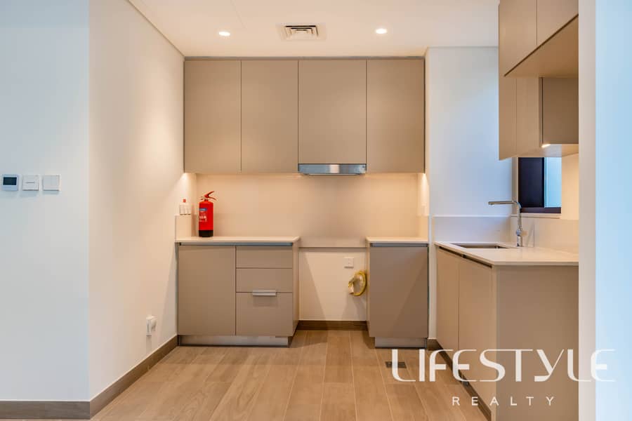 3 LOTUS BLDG 2 BR APT-4. jpg