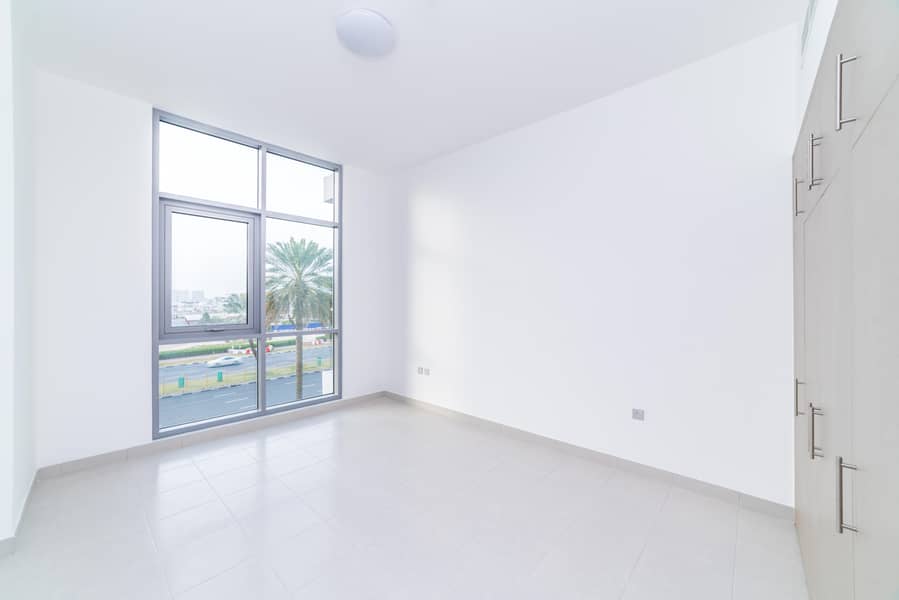 5 R7308552Refaa-249-3BR9. jpg