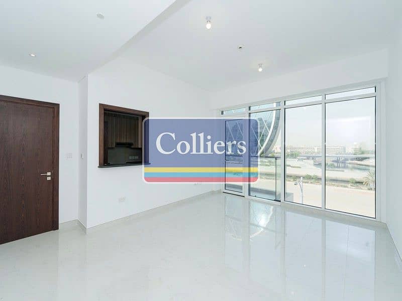 2 PM_Asteco_Leasing_P618_305-3. jpg