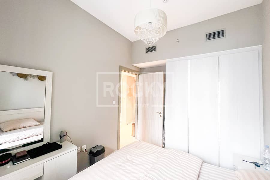 Vacant | Unfurnished | Near Metro Station Vacant | Unfurnished | Near Metro Station