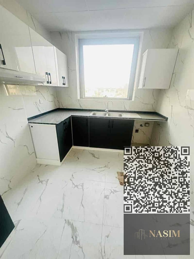 16 bd78bb40-3f18-4c27-aed6-a577c4ae8056. jpg