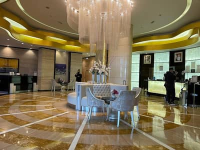 فلیٹ 1 غرفة نوم للبيع في الخليج التجاري، دبي - شقة في ذا كوزموبوليتان (داماك ميزون)،الخليج التجاري 1 غرفة 1185000 درهم - 12391335