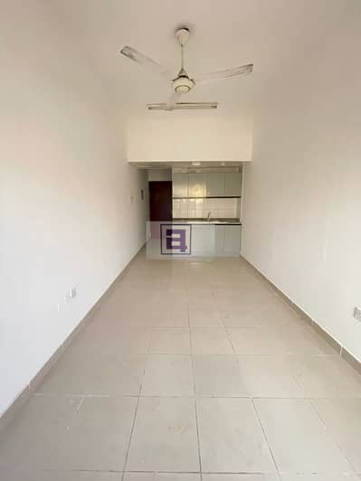 Studio for Rent in Deira, Dubai - IMG_4054[1]. jpg