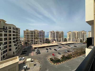 Studio for Rent in Al Hamra Village, Ras Al Khaimah - Furnished Studio | Parking View | Breezy | Spacious