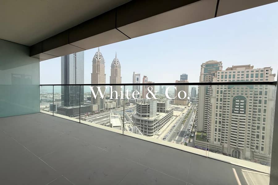 Top Floor Unit | Large Balcony | Spacious Top Floor Unit | Large Balcony | Spacious