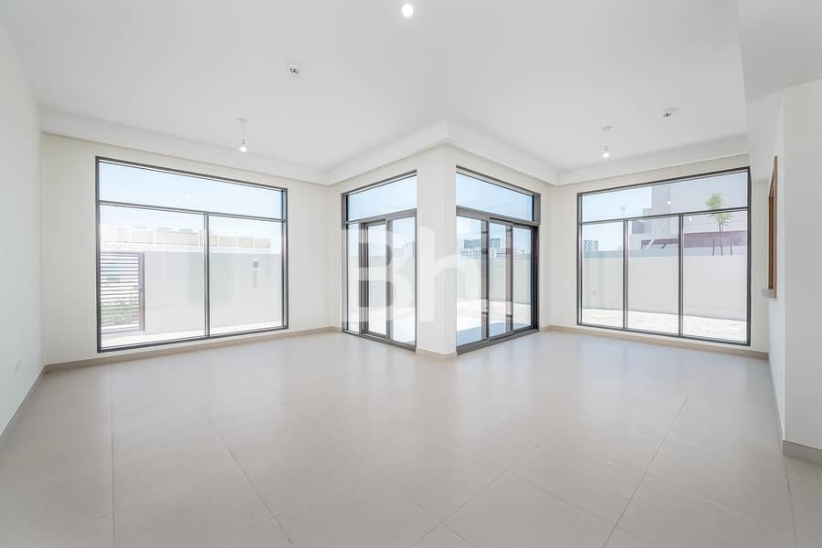 Single Row | Close to Entry | Roof Top Access
