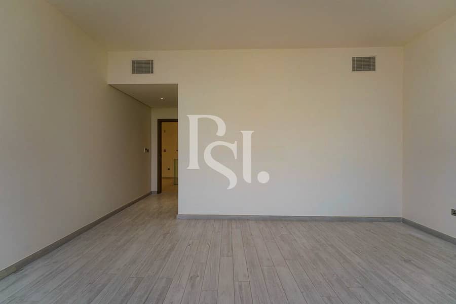 9 5BRM-Villa-VI61198-West-Yas-Yas-Island-Abu-Dhabi-UAE (13). jpg