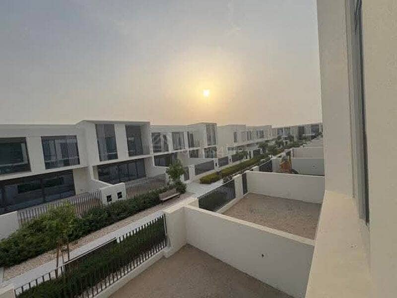位于山谷小区,塔利亚别墅区 3 卧室的联排别墅 2790000 AED - 12417154 位于山谷小区,塔利亚别墅区 3 卧室的联排别墅 2790000 AED - 12417154