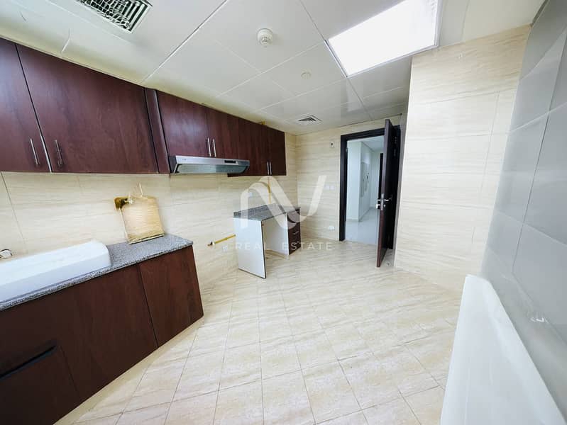 6 Burj Al Shams_0016_expand 11. jpg