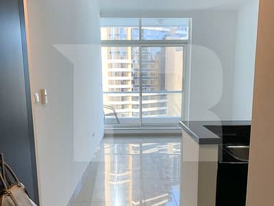 Studio for Rent in Dubai Marina, Dubai - Stylish |Unique Sky Garden| Ready To Move