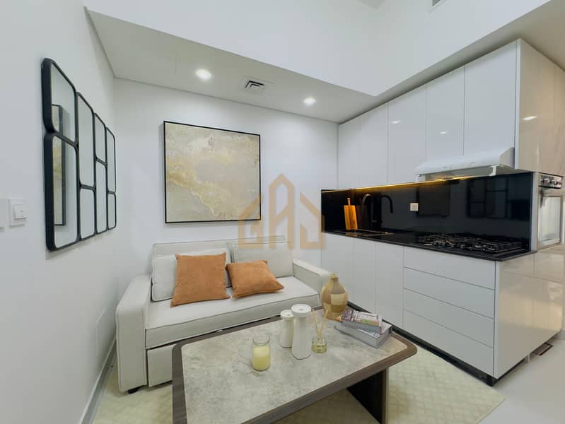 SMART LIVING| LUXURY AMENITIES| BEST DEAL - Image 3