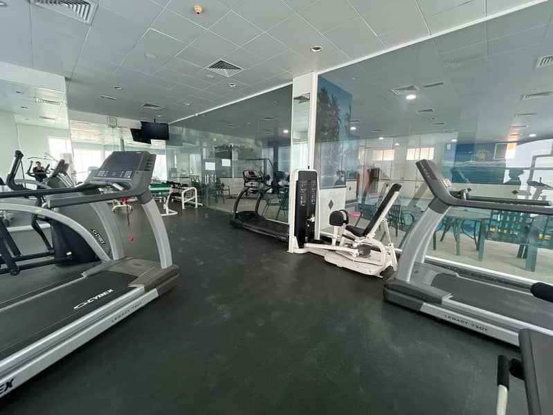 10 0458ef58-d8ef-4def-b62e-47a3d8e61692. jpg