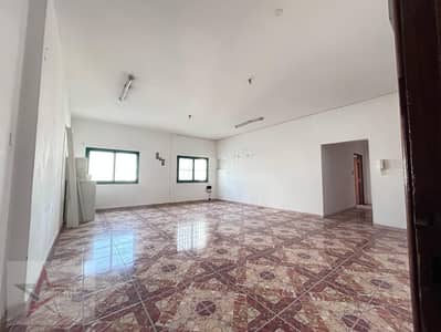 2 Cпальни Апартаменты в аренду в Абу Шагара, Шарджа - IMG-20250122-WA0018. jpg