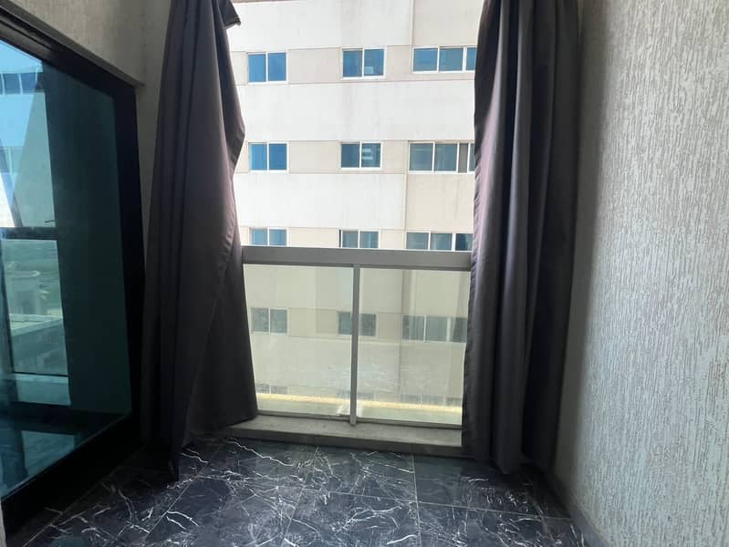 13 4596e0d9-e239-42bd-a0d1-a4cb00cf5cae. jpg