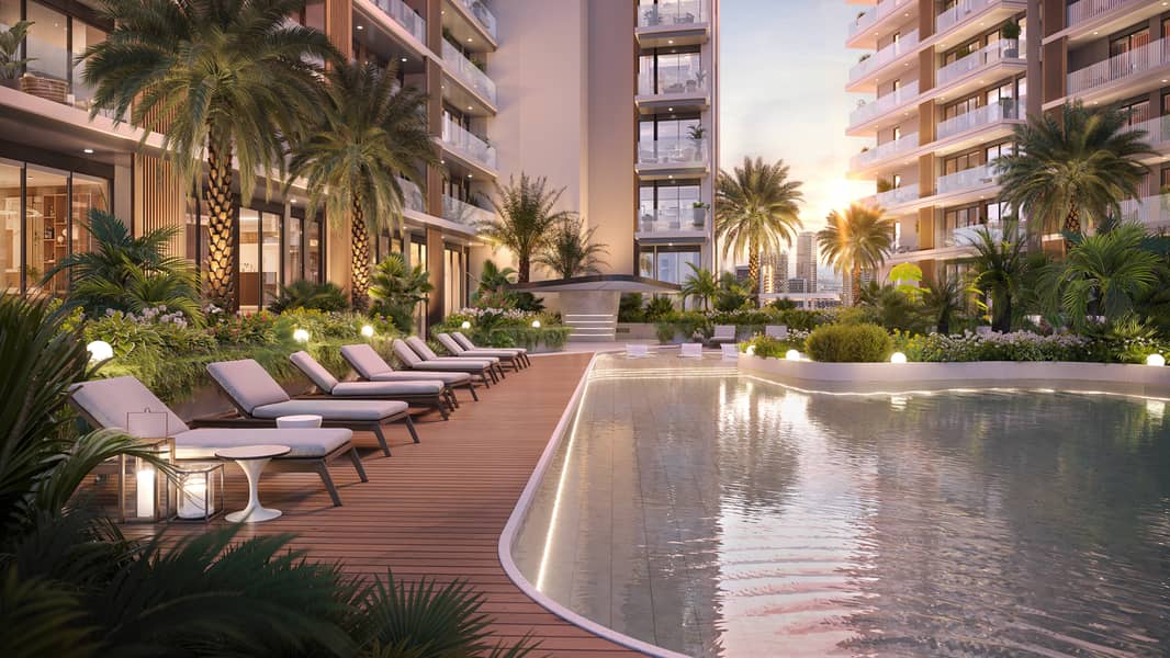 5 The Hillgate - pool deck. jpg