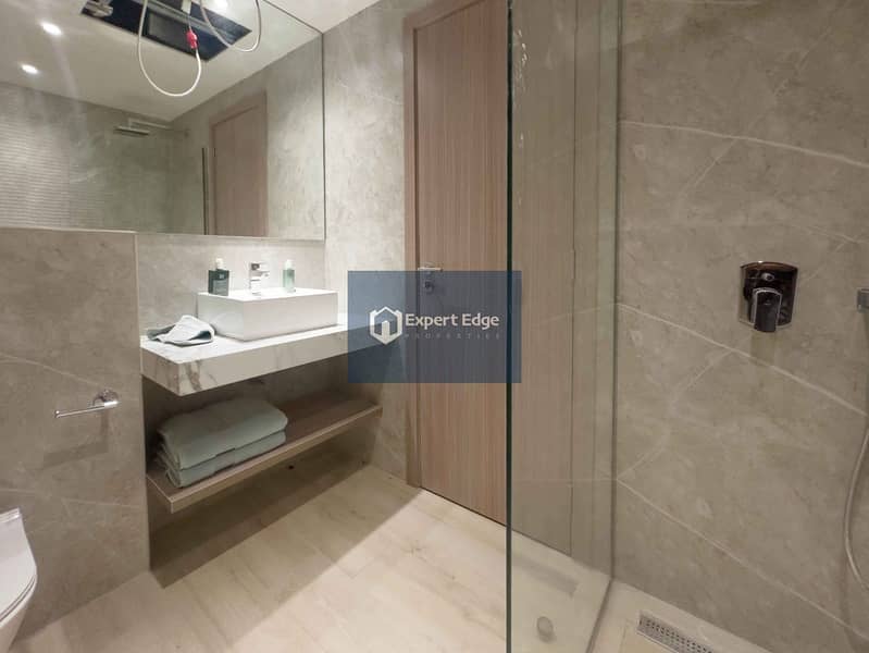 13 Bathroom 1. jpg