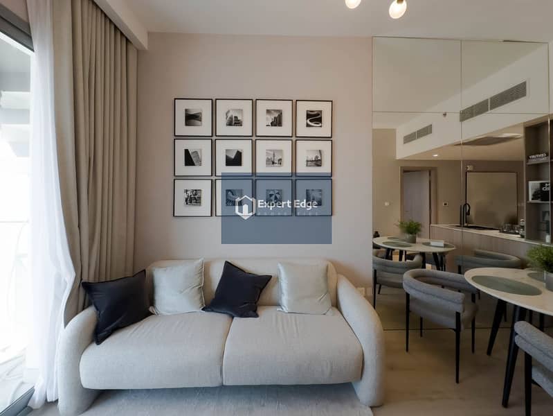 2 living area 1. jpg
