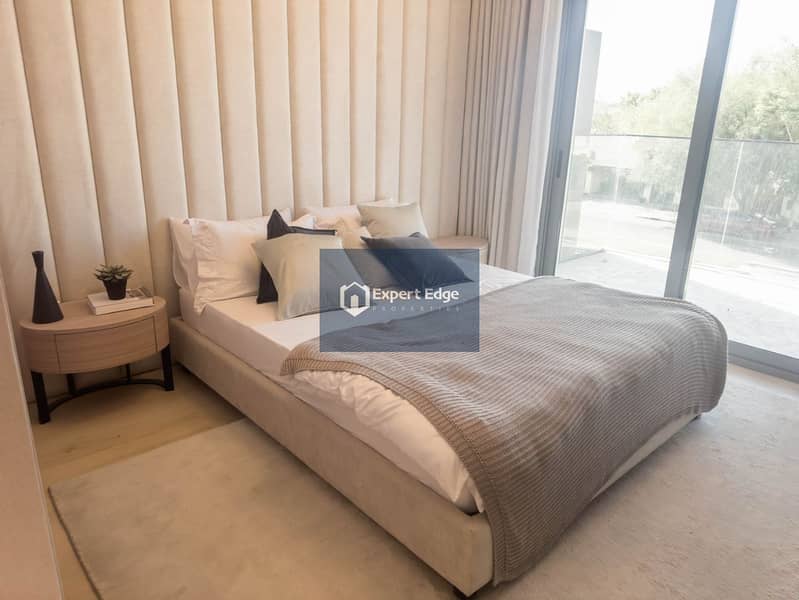 10 bedroom area. jpg