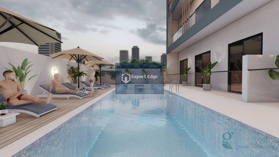 15 Swimming pool. jpg