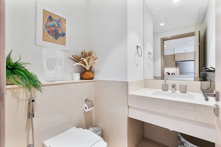 21 Half Bathroom. jpeg