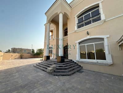 5 Cпальни Вилла в аренду в Аль Барша, Дубай - Independent_Villa___Private___Big_Garden-0. jpg