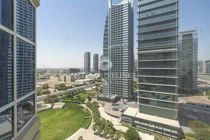 位于朱美拉湖塔 (JLT)，JLT Q区，新迪拜门1号 1 卧室的公寓 65000 AED - 12423682