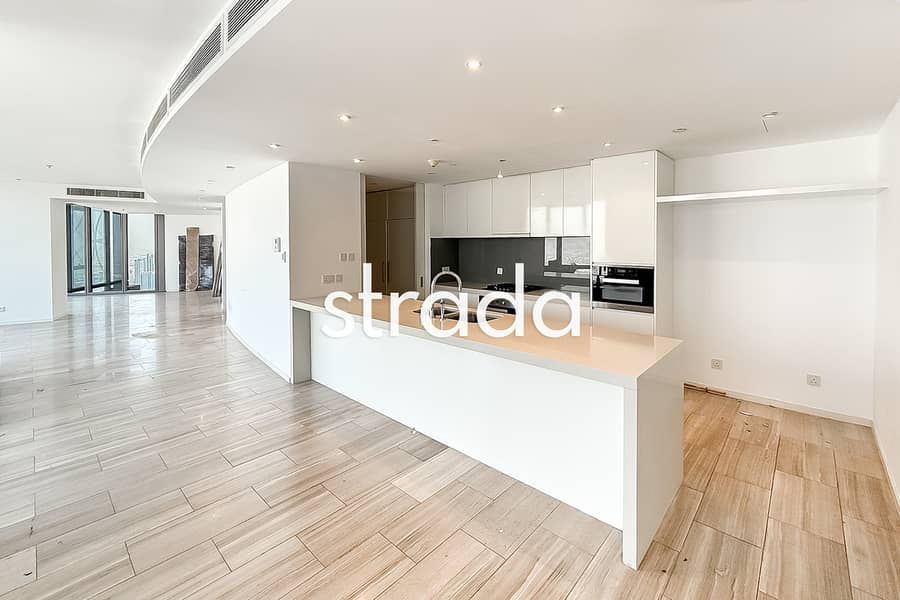 Exclusive | Rare Layout | Vacant Now
