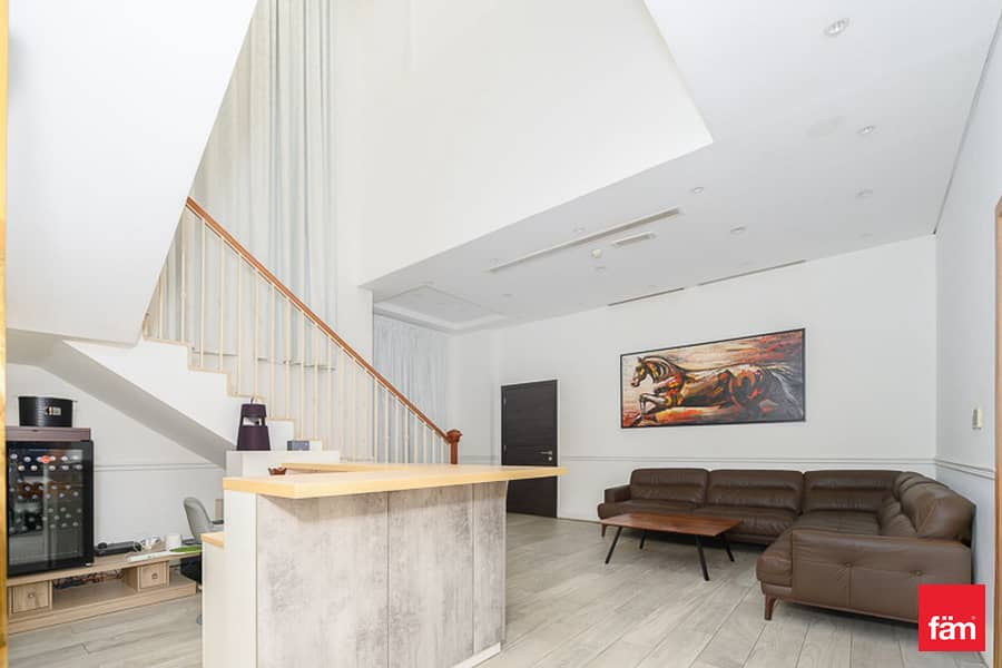 Vacant Now I District 7 I Custom Built I Office - Image 23