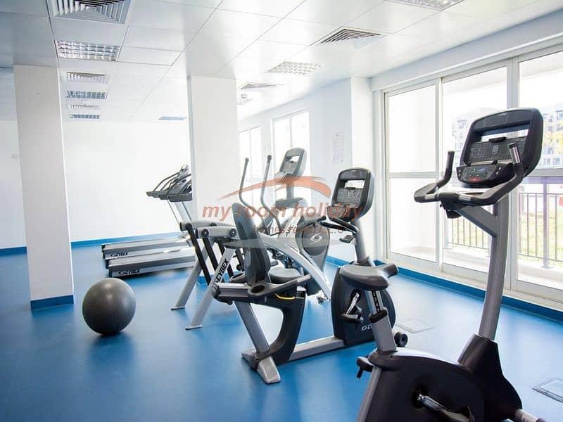 Spacious Studio | Balcony | Free Wi-Fi & Maintenance - Image 10