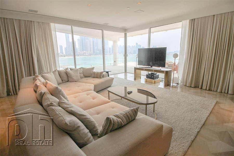 Immaculate Penthouse | Private Pool | Stunning Views