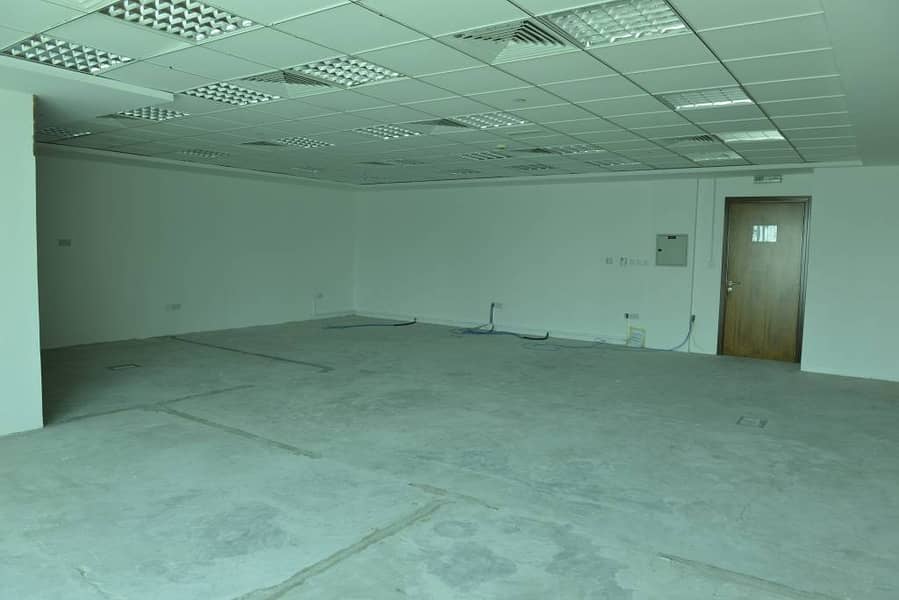 ONE DAY DEAL get your fitted office for AED 100/sq. ft all inclusive direct from the owner