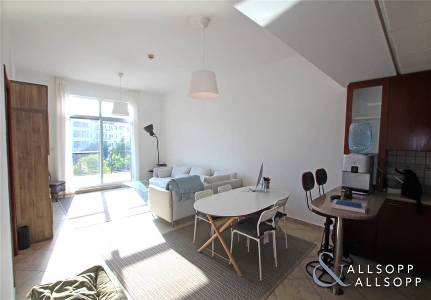 Pool View | One Bedroom | VOT | Parking Pool View | One Bedroom | VOT | Parking